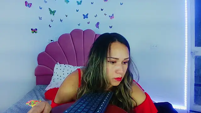 paula brausin online show from 09-20-25, 02:27
