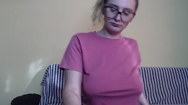 alicesweet21 online show from 02-06-25, 08:18