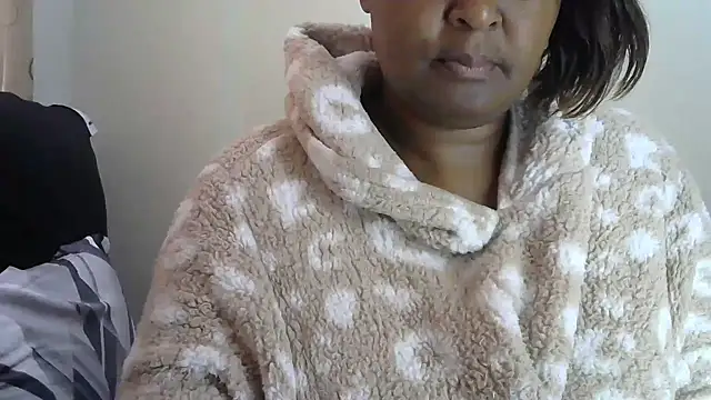 AddictiveAssCurves online show from 10-23-25, 07:40