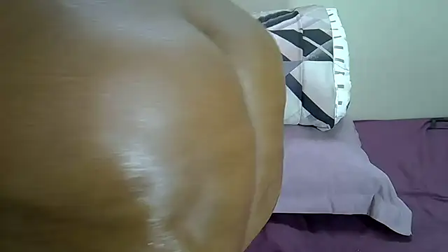 AddictiveAssCurves online show from 11-10-25, 12:10