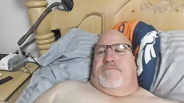 Snapshot of Bigbear0563 chatting on 02-19-26, 05:21 Bigbear0563 online show from 02-19-26, 05:21