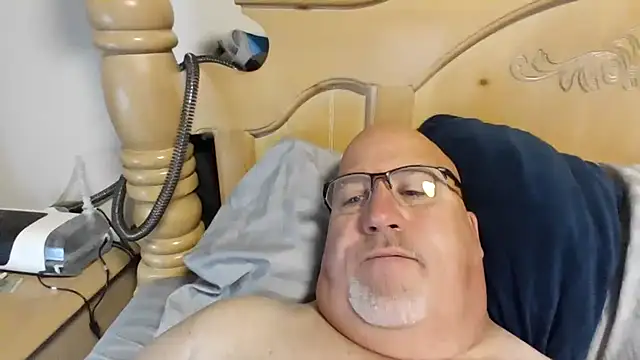 Bigbear0563 online show from 04-17-26, 04:32