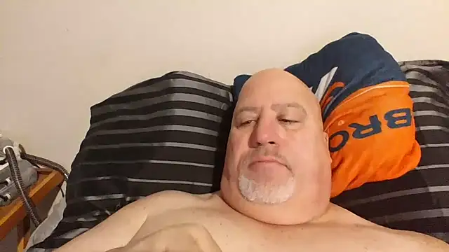 Snapshot of Bigbear0563 chatting on 02-06-25, 04:25 Bigbear0563 online show from 02-06-25, 04:25