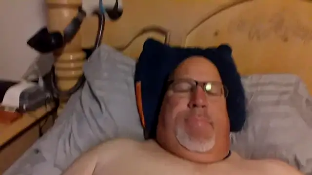 Bigbear0563 online show from 06-19-26, 04:35