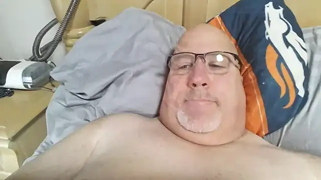 Snapshot of Bigbear0563 chatting on 02-23-26, 04:40 Bigbear0563 online show from 02-23-26, 04:40