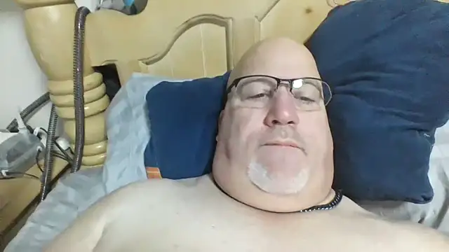 Snapshot of Bigbear0563 chatting on 02-04-26, 05:19 Bigbear0563 online show from 02-04-26, 05:19