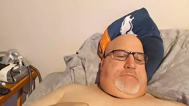 Snapshot of Bigbear0563 chatting on 03-15-25, 03:27 Bigbear0563 online show from 03-15-25, 03:27