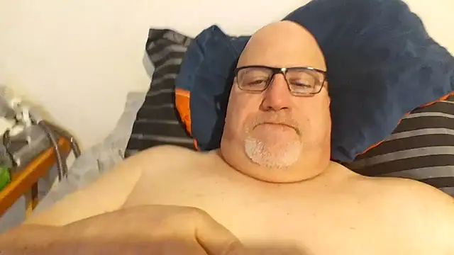 Snapshot of Bigbear0563 chatting on 03-05-25, 03:29 Bigbear0563 online show from 03-05-25, 03:29