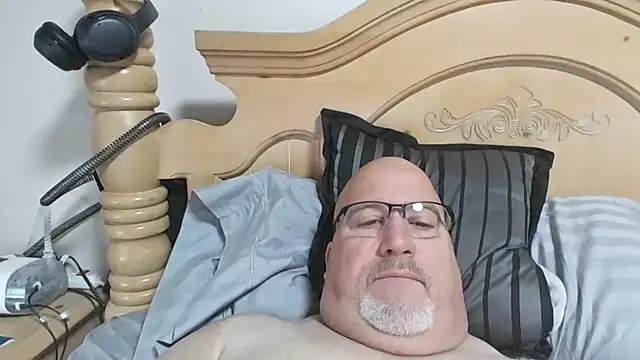 Snapshot of Bigbear0563 chatting on 12-02-25, 05:47 Bigbear0563 online show from 12-02-25, 05:47