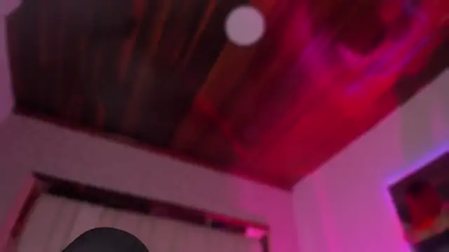 Emmily Savage online show from 11-22-25, 11:31