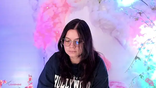 Snapshot of Mey_moon chatting on 02-01-25, 01:12 Mey moon online show from 02-01-25, 01:12