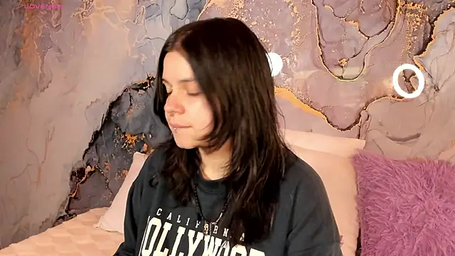 Mey moon online show from 02-10-26, 11:59