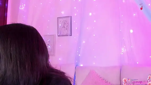 Snapshot of Mey_moon chatting on 09-09-25, 03:05 Mey moon online show from 09-09-25, 03:05