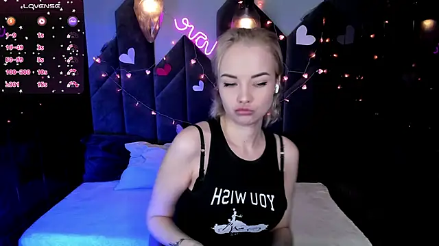 StephanieSweety online show from 02-13-25, 05:11