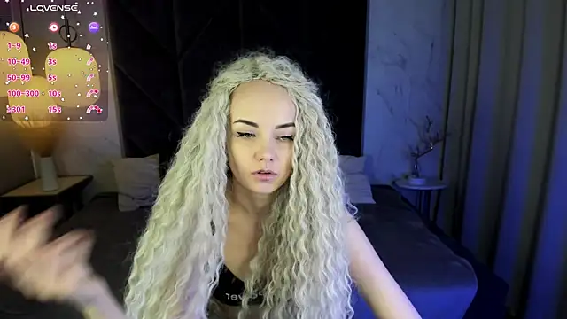 StephanieSweety online show from 03-17-25, 04:54