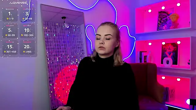 StephanieSweety online show from 04-07-26, 05:26