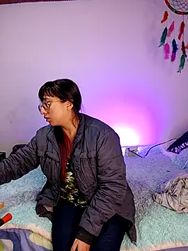 Piafisher1 online show from 12-04-25, 01:15