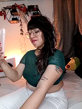 Piafisher1 online show from 01-18-26, 01:09