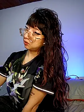 Piafisher1 online show from 11-13-25, 01:09