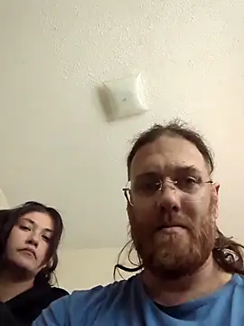 Geeznuts19 online show from 11-20-25, 05:35