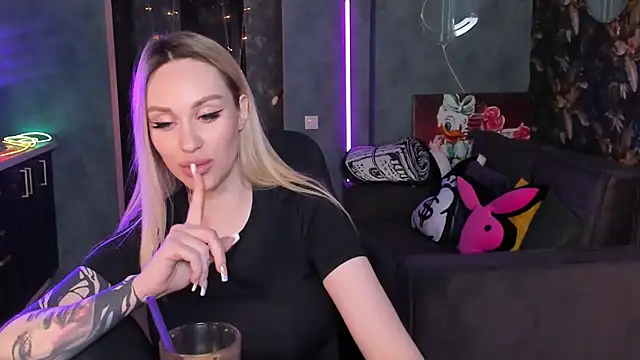 Blckmirrorr online show from 04-09-26, 11:44