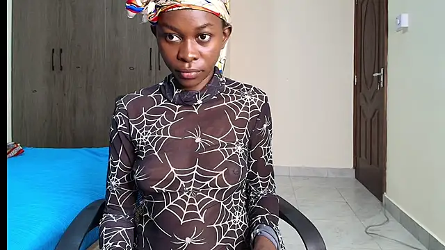 queen heather online show from 03-06-25, 03:24