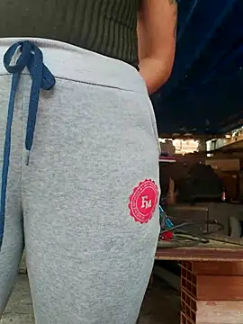 Snapshot of TamySweetness chatting on 03-15-25, 04:21 TamySweetness online show from 03-15-25, 04:21