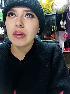 Snapshot of TamySweetness chatting on 03-19-25, 12:48 TamySweetness online show from 03-19-25, 12:48