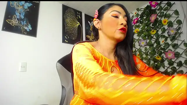 luzcastillo07 online show from 11-08-25, 05:33