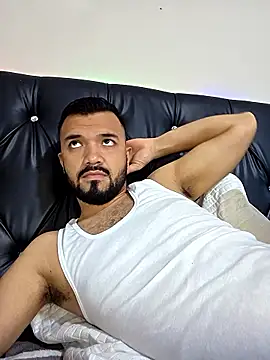 Snapshot of mathew_vidal1 chatting on 01-12-26, 04:52 mathew vidal1 online show from 01-12-26, 04:52