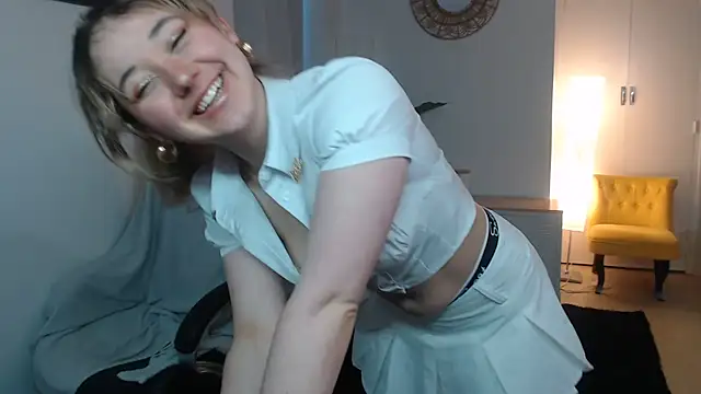 Crystal-dreamt online show from 02-07-26, 10:12