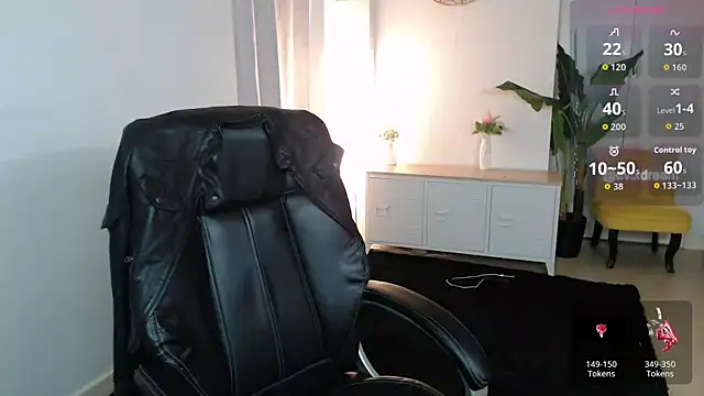 Snapshot of Crystal-dreamt chatting on 07-13-26, 01:54 Crystal-dreamt online show from 07-13-26, 01:54