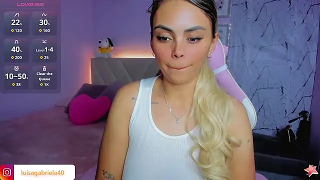 Snapshot of Gabby_prieto chatting on 08-10-26, 01:23 Gabby prieto online show from 08-10-26, 01:23