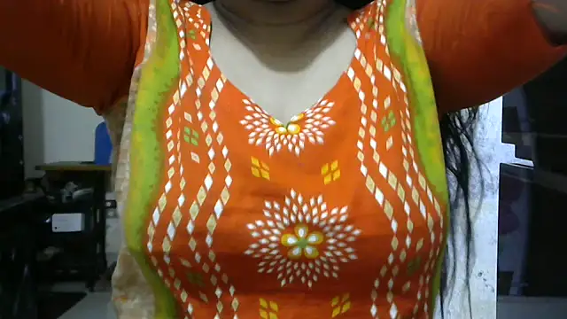 Snapshot of Bengalisexygirl chatting on 06-21-26, 04:07 Bengalisexygirl online show from 06-21-26, 04:07