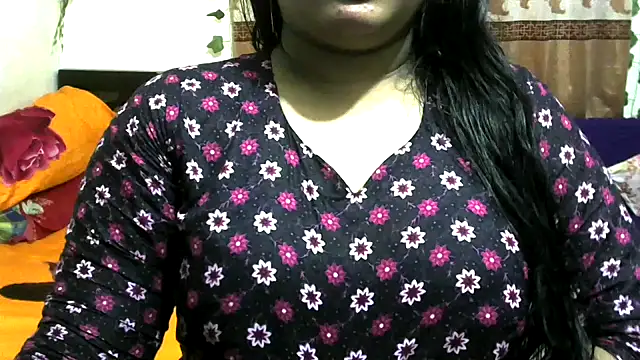 Snapshot of Bengalisexygirl chatting on 05-05-26, 03:15 Bengalisexygirl online show from 05-05-26, 03:15