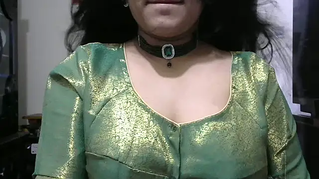 Snapshot of Bengalisexygirl chatting on 06-20-26, 01:43 Bengalisexygirl online show from 06-20-26, 01:43