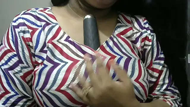 Snapshot of Bengalisexygirl chatting on 07-03-26, 12:33 Bengalisexygirl online show from 07-03-26, 12:33