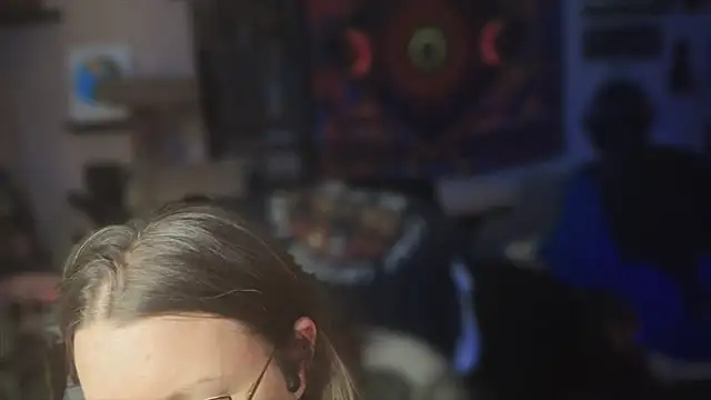 spunlikecottoncandy online show from 09-17-25, 08:00