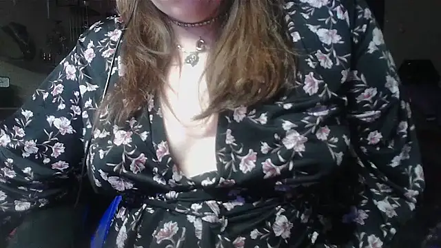 Snapshot of spunlikecottoncandy chatting on 02-11-26, 06:41 spunlikecottoncandy online show from 02-11-26, 06:41