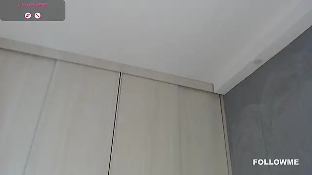 Snapshot of cristal_sexybody chatting on 06-03-26, 06:12 cristal sexybody online show from 06-03-26, 06:12