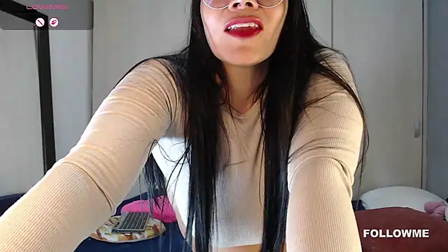 Snapshot of cristal_sexybody chatting on 05-15-26, 07:28 cristal sexybody online show from 05-15-26, 07:28