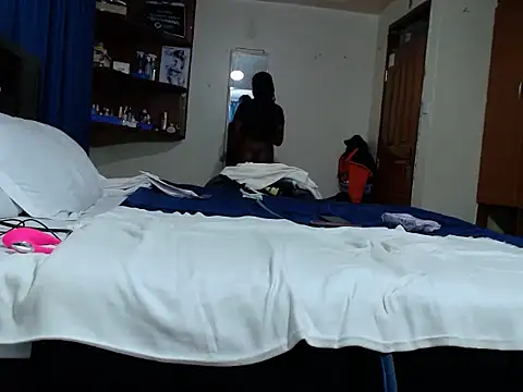 Snapshot of miss_barbiee chatting on 12-05-25, 08:39 miss barbiee online show from 12-05-25, 08:39