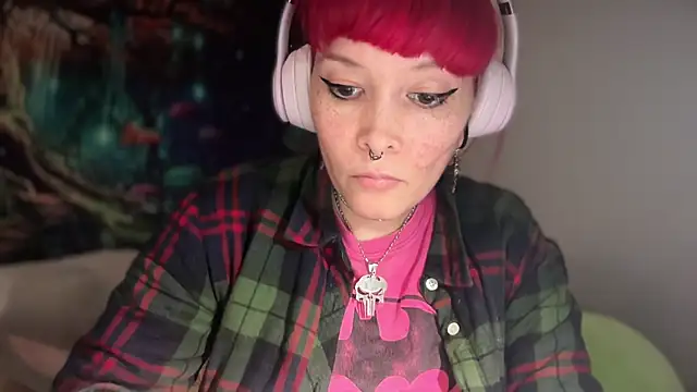 Snapshot of FRRANNKIE chatting on 05-30-26, 10:37 FRRANNKIE online show from 05-30-26, 10:37