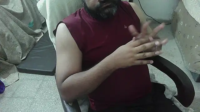 Snapshot of rentarob chatting on 10-14-25, 10:20 rentarob online show from 10-14-25, 10:20
