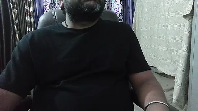 Snapshot of rentarob chatting on 09-28-25, 06:59 rentarob online show from 09-28-25, 06:59