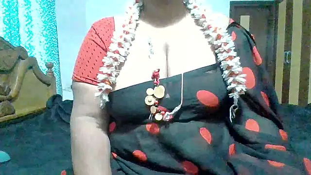 Snapshot of archanatelugu9 chatting on 05-17-26, 07:52 archanatelugu9 online show from 05-17-26, 07:52