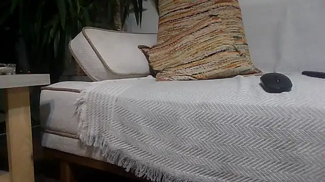 reslerkek31 online show from 11-21-25, 09:47