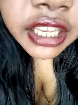 Hotlisa online show from 03-15-26, 06:09