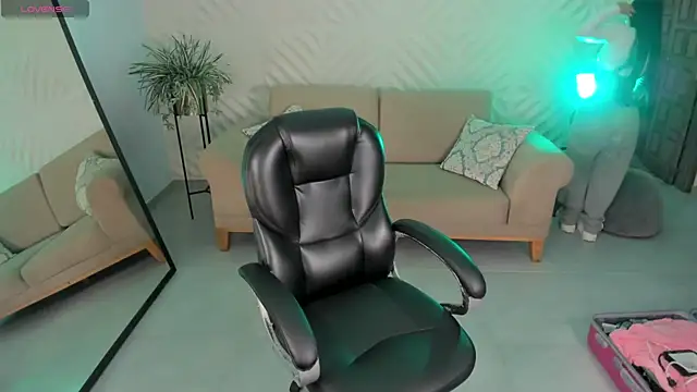 MileyCruz  online show from 02-19-26, 09:56