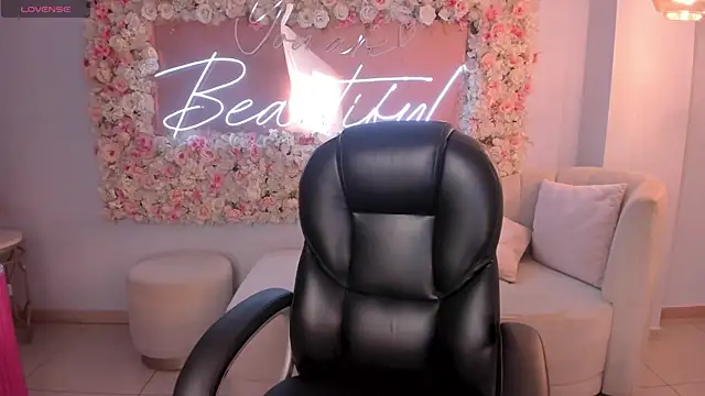 MileyCruz  online show from 04-08-26, 07:26